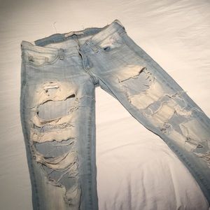 Super destroyed KanCan denim
